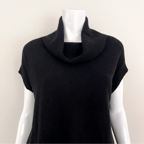 VINCE Short Sleeve Turtleneck Cashmere Sweater in Black - Picture 2 of 10